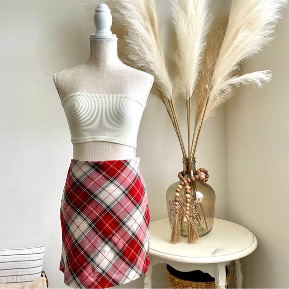 H&M Skirts Hm Red Plaid Mini Skirt Poshmark